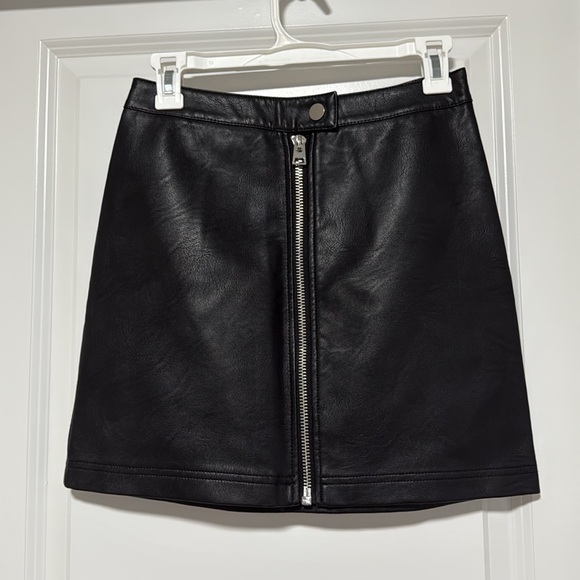 Topshop Skirt Black Mini Faux leather - Picture 1 of 6